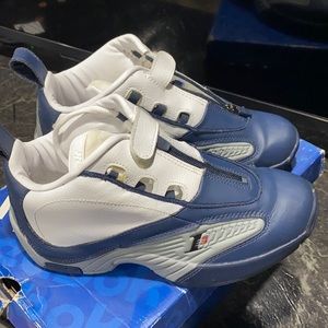 Reebok Answer IV Basketball Sneaker 6.5